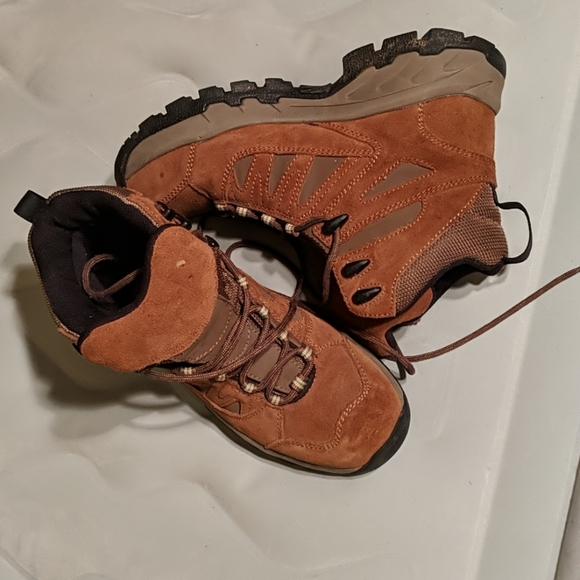 Shoes - Picture 2 of 2